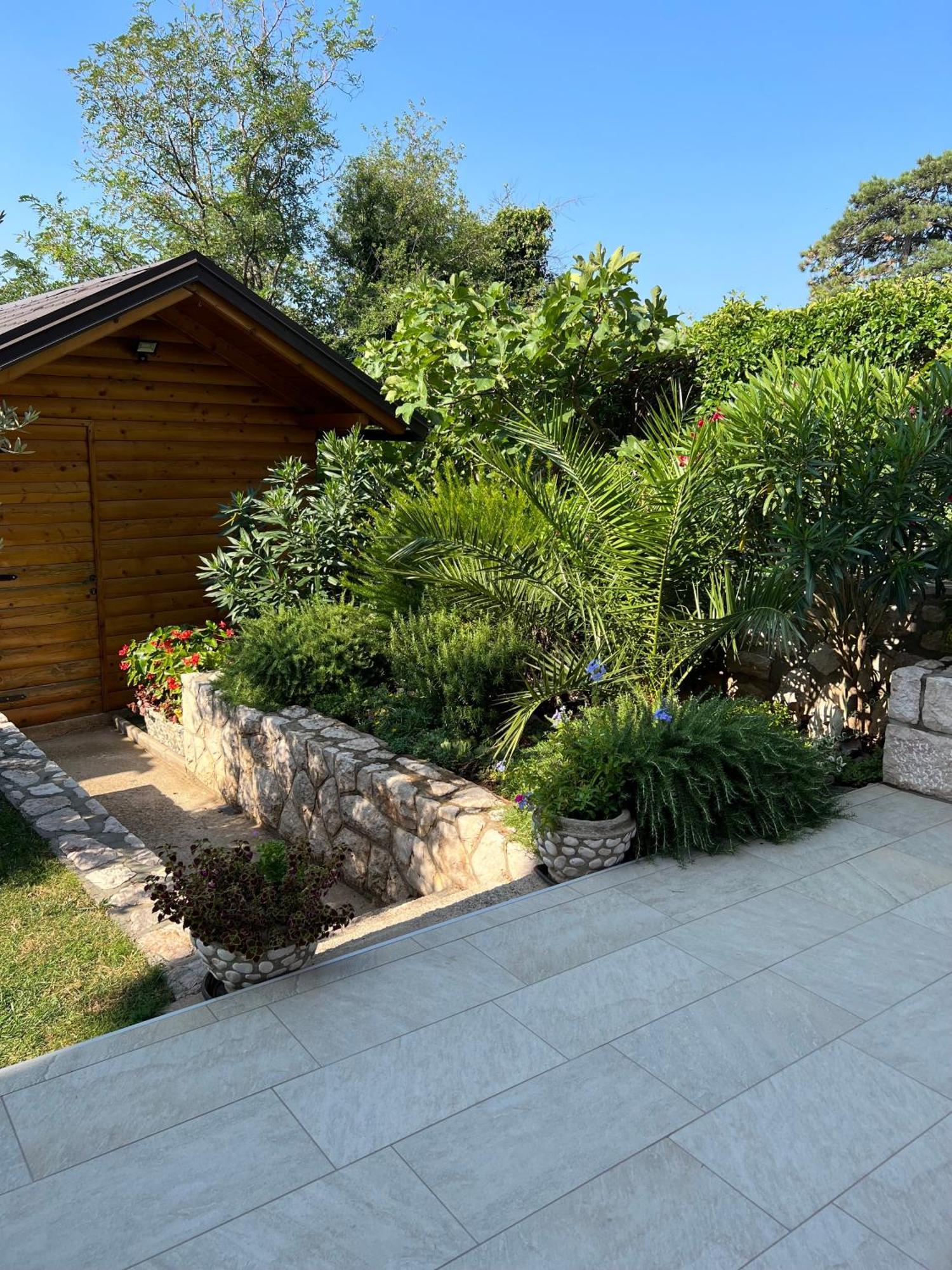 Apartments Mauro โนวีวีโนดอลสกี ภายนอก รูปภาพ