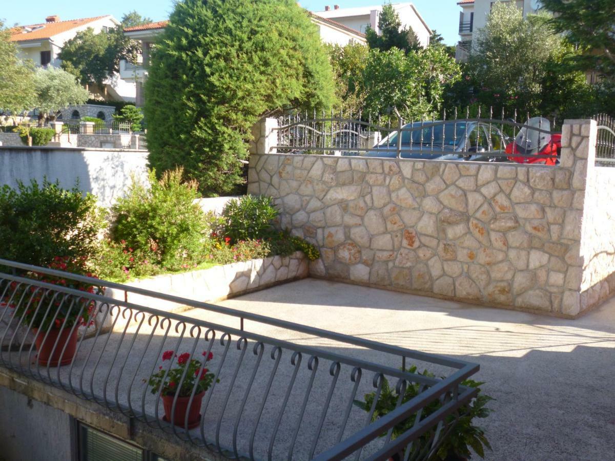 Apartments Mauro โนวีวีโนดอลสกี ภายนอก รูปภาพ